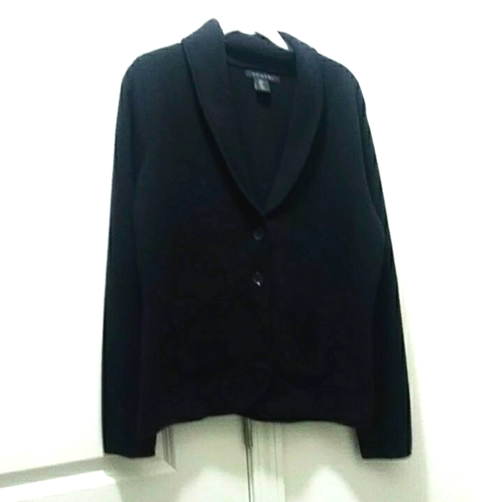 Sweater with 2 buttons great to use as a jacket